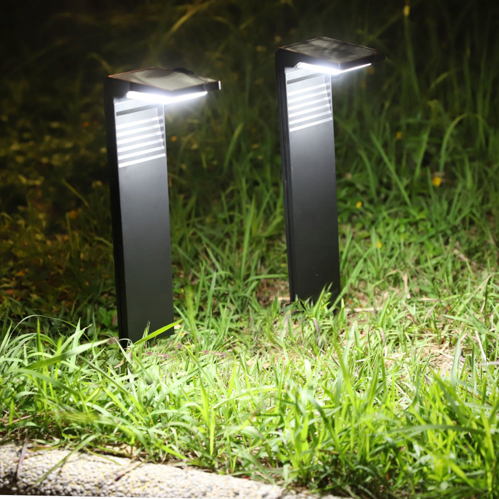 Outdoor Solar L-Shaped Path Lights (2-pack)