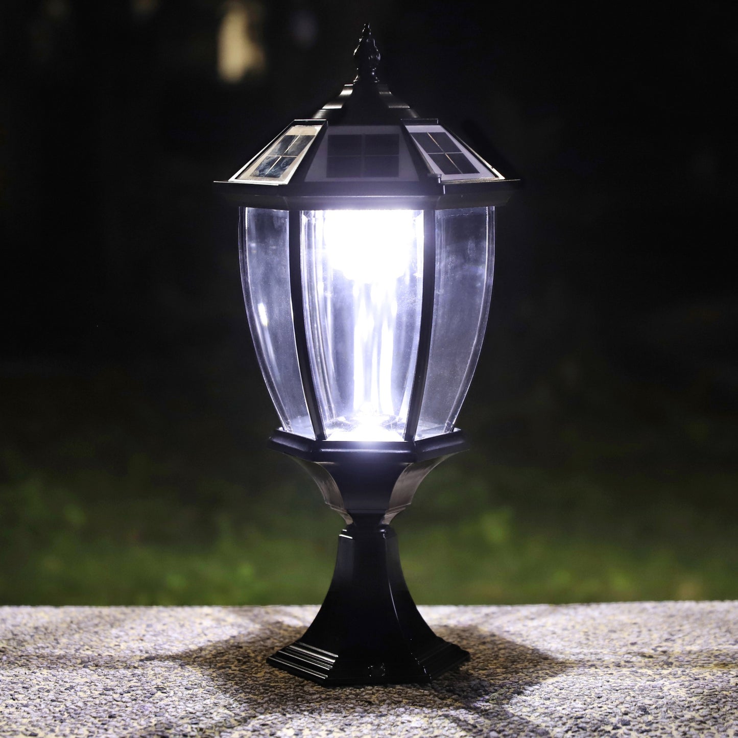 Solar Vintage Pillar & Fence Post Light with Remote
