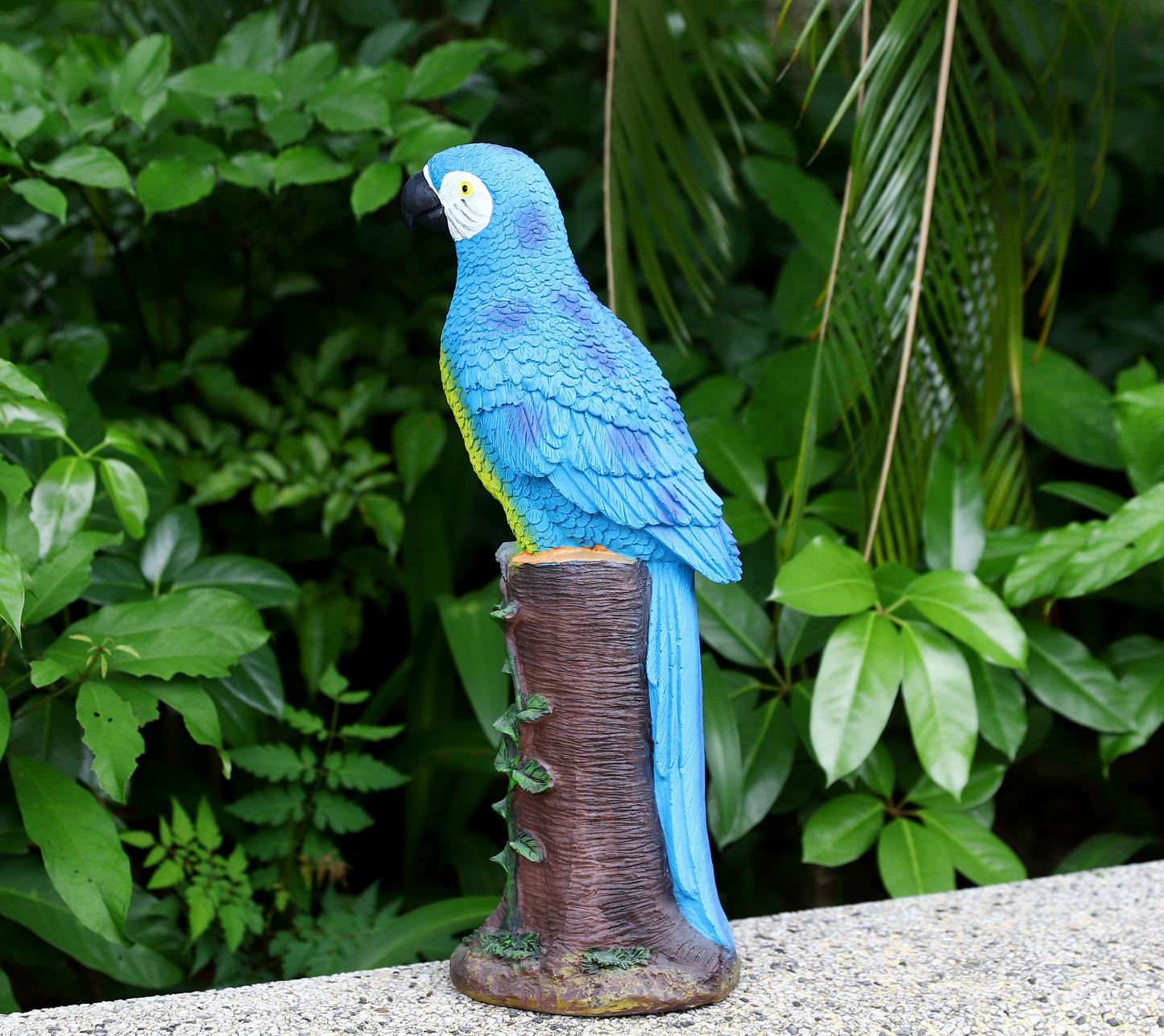 Blue Parrot Statue with High-Power Solar Spotlight