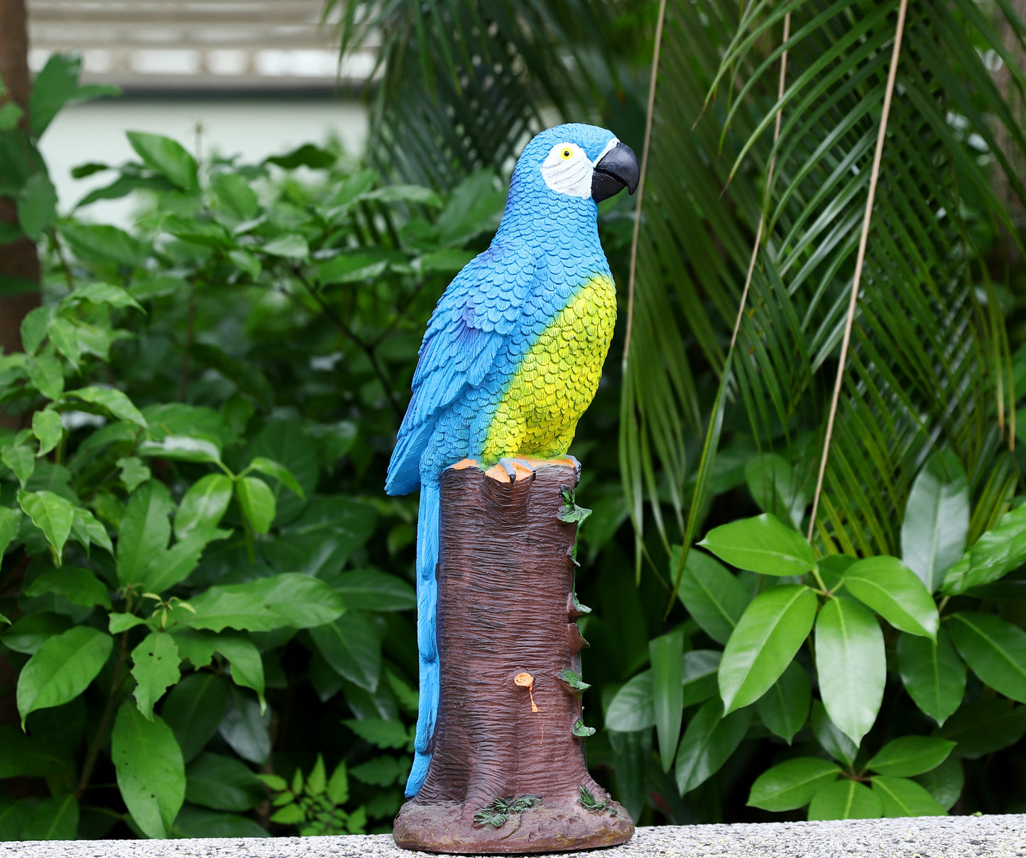 Blue Parrot Statue with High-Power Solar Spotlight