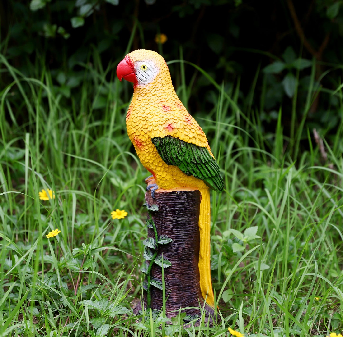 Yellow Parrot Statue with High-Power Solar Spotlight