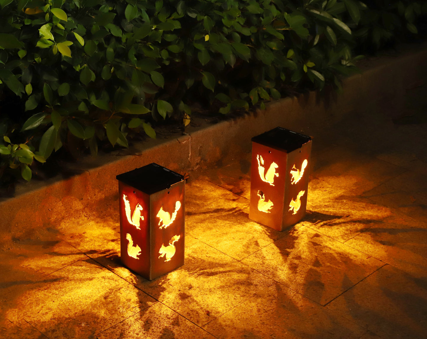 Solar Decorative Portable Lantern - Squirrel