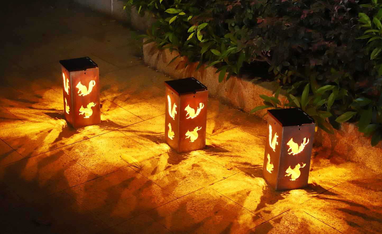 Solar Decorative Portable Lantern - Squirrel