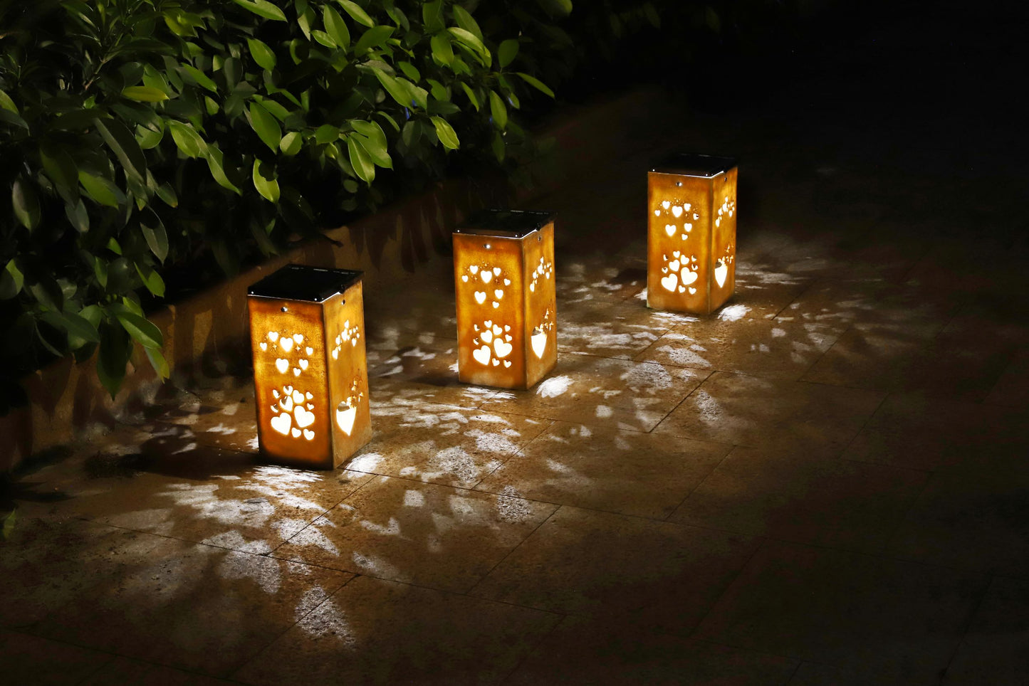 Solar Decorative Portable Lantern - Hearts