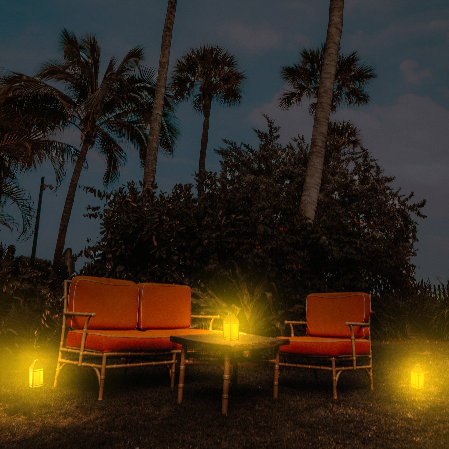 Solar Portable Hanging Lantern (Frosted Panel)