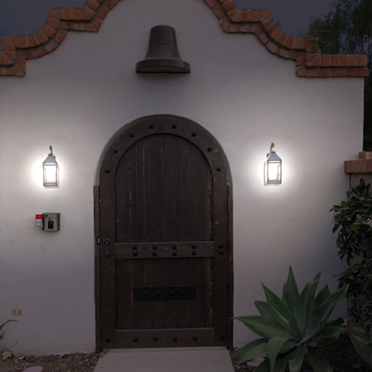 Solar Portable Hanging Lantern with Wall Mount (Flame Effect)