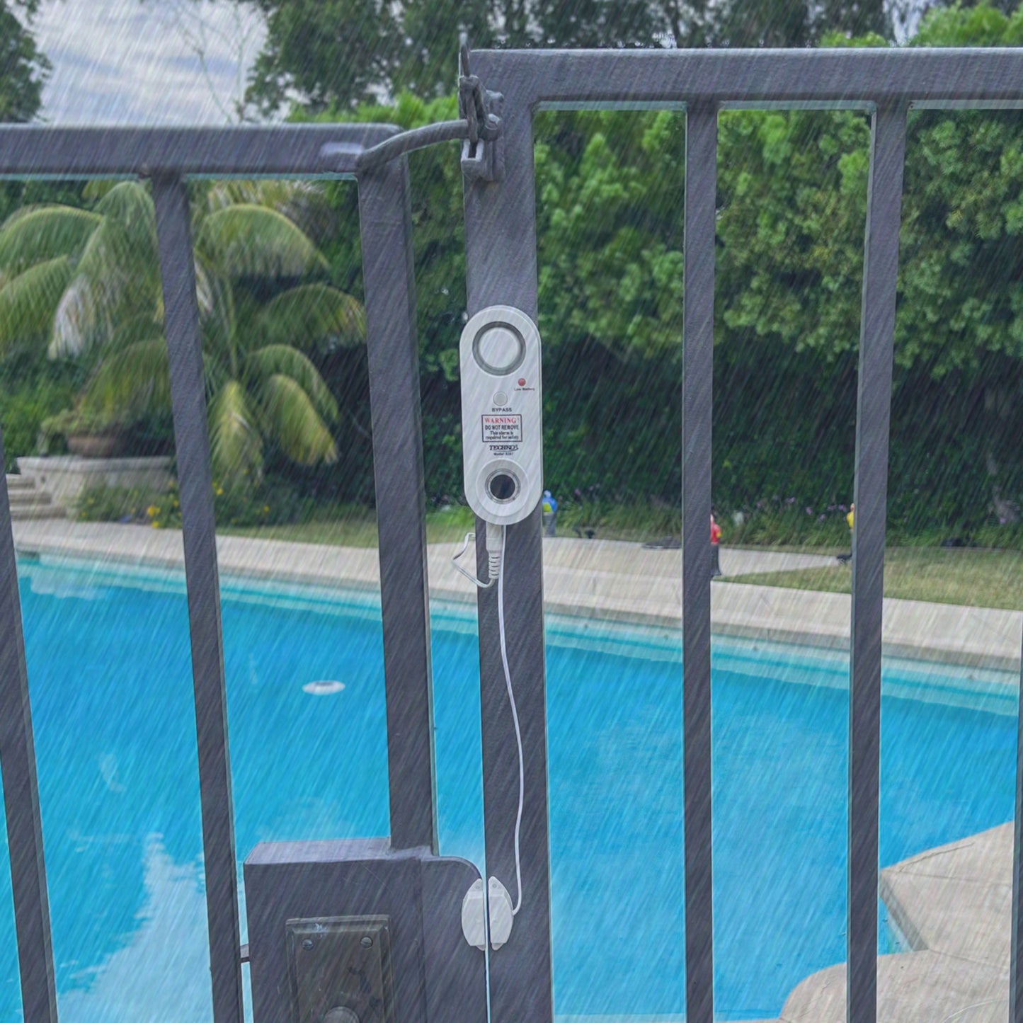 Strobe Safe Pool Alarm