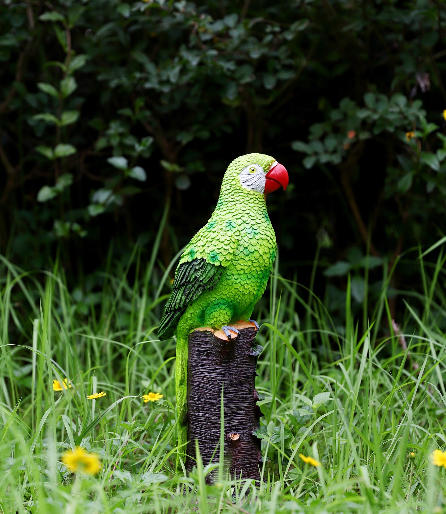 Green Parrot Statue with High-Power Solar Spotlight